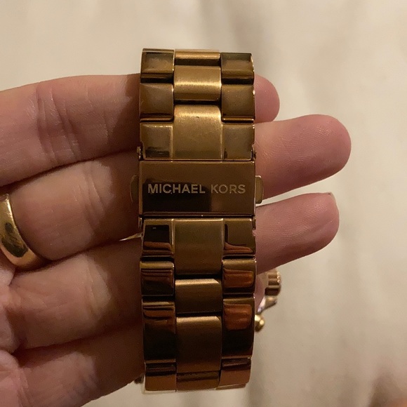 Michael Kors Watch - Picture 3 of 3